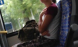 アダルトビジネス女性が家に帰ってきて、すぐに低俗な膣と性交し始めました 無料 エロ 動画 女性 向き