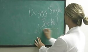 パンティーのない体操選手は男と楽しんで楽しんでいます アダルト 動画 女性 の ため