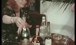 大きな形の女の子は、婦人科医のオフィスでオルガスムにもたらしました 女性 専用 エッチ な 動画