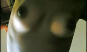 中年女性は恥ずかしがり屋である若い男を誘惑します 女性 向け エロ い 動画