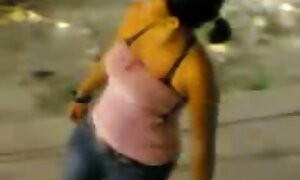 ブロンドの髪の母は男の前で彼女の足を広げて幸せです 女性 専用 セクシー 動画