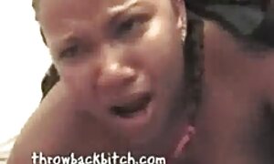 若い美しさは成熟した男を誘惑します 女性 用 エッチ な 動画