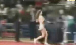 大きなディルドとお尻で性交するウェブカメラの前で翼を持つ天使 女の子 の ため の av 動画