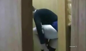 男性は二つの裸の女の子を伴って楽しむ 女性 向け 動画 無 修正
