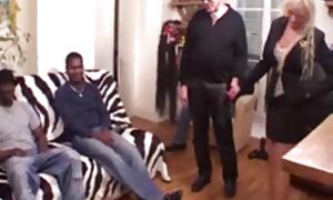 カメラに長いペニスを吸う黒の男 女性 向け の アダルト ビデオ